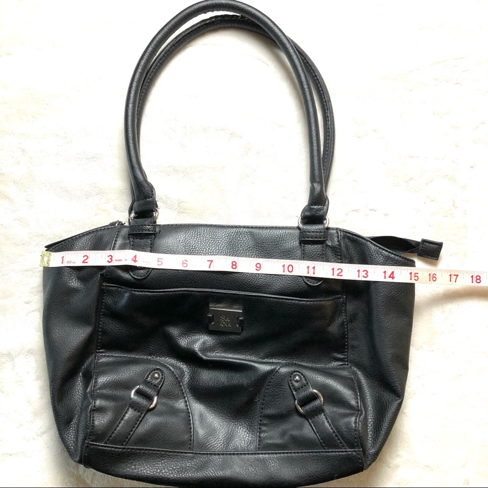 Style & Co black shoulder bag- lots of pockets!